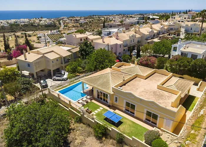 Luana By Select 阿尔布费拉